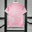 Maillot 25/26 Real Madrid Spécial style Polo rose