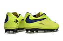 Crampons Hypervenom phantom